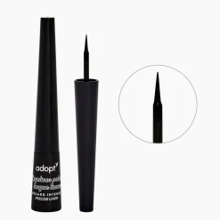 Eyeliner Longue Tenue Et Precis Pour Un Regard Intense